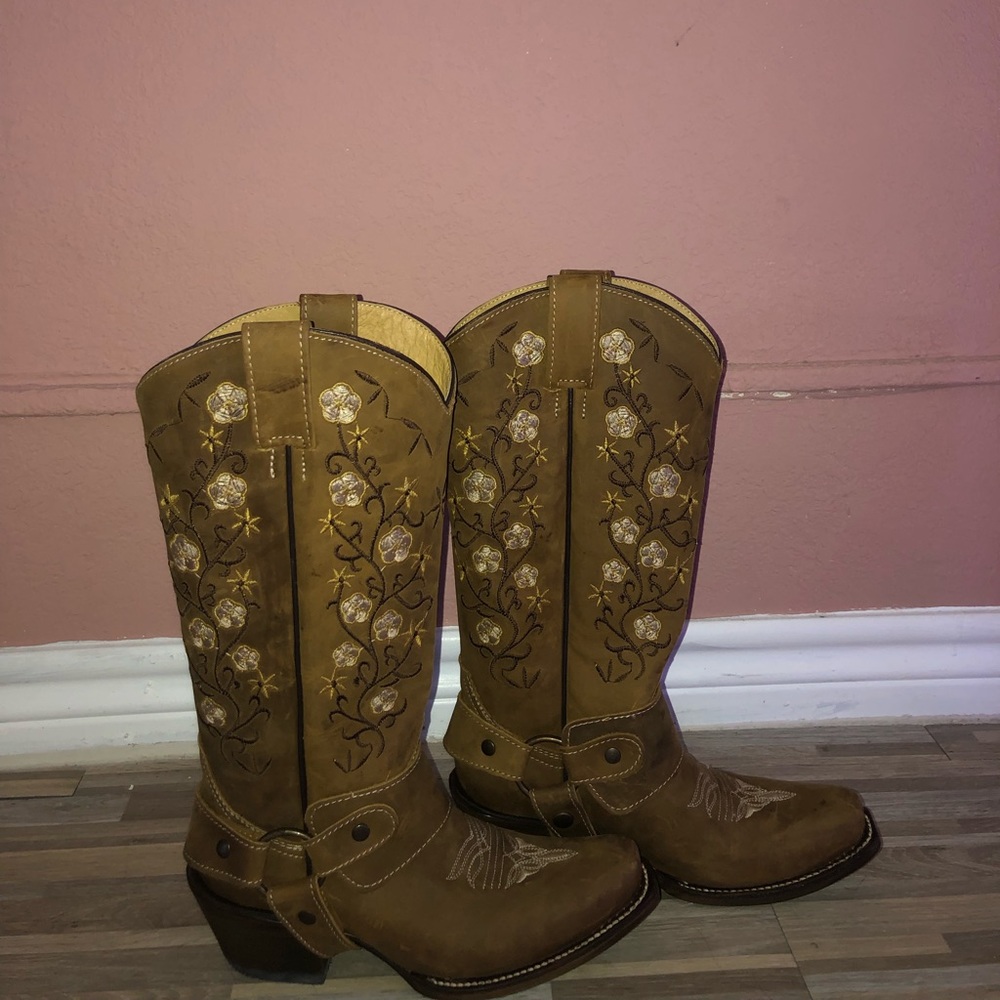 Cowgirls boots